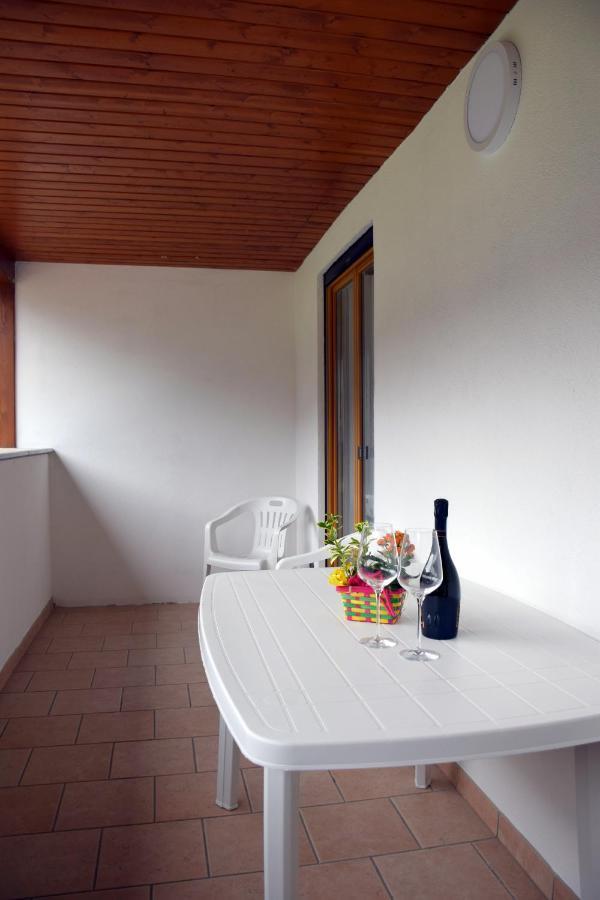 Chiara Apartment Roncegno Екстериор снимка